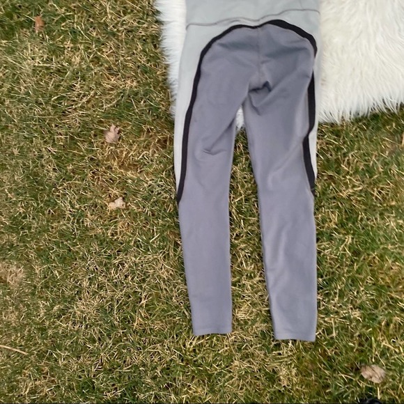 Athleta gray stripe hi rise leggings XS - Picture 4 of 5